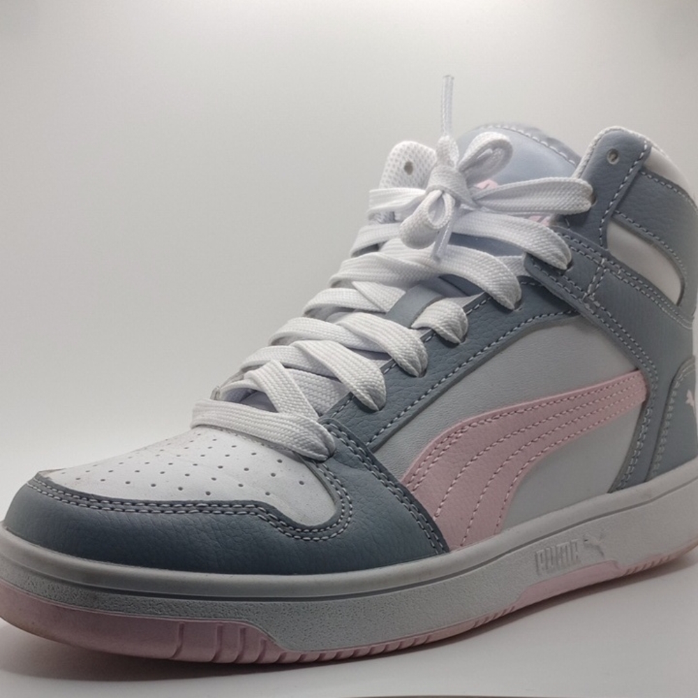 Puma Sneakers with Pink Logo